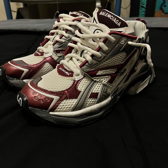 Burgundy Balenciaga Runners - Picture 4 of 6
